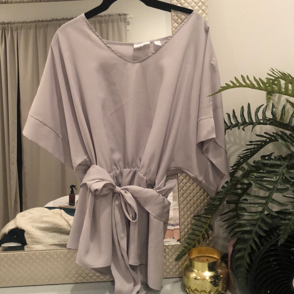 NEW YORK AND COMPANY BLOUSE